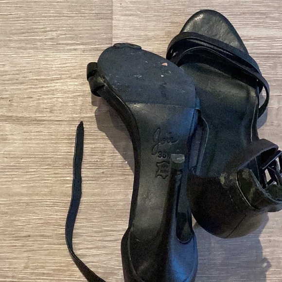 Joie black heels like new condition - Picture 4 of 4